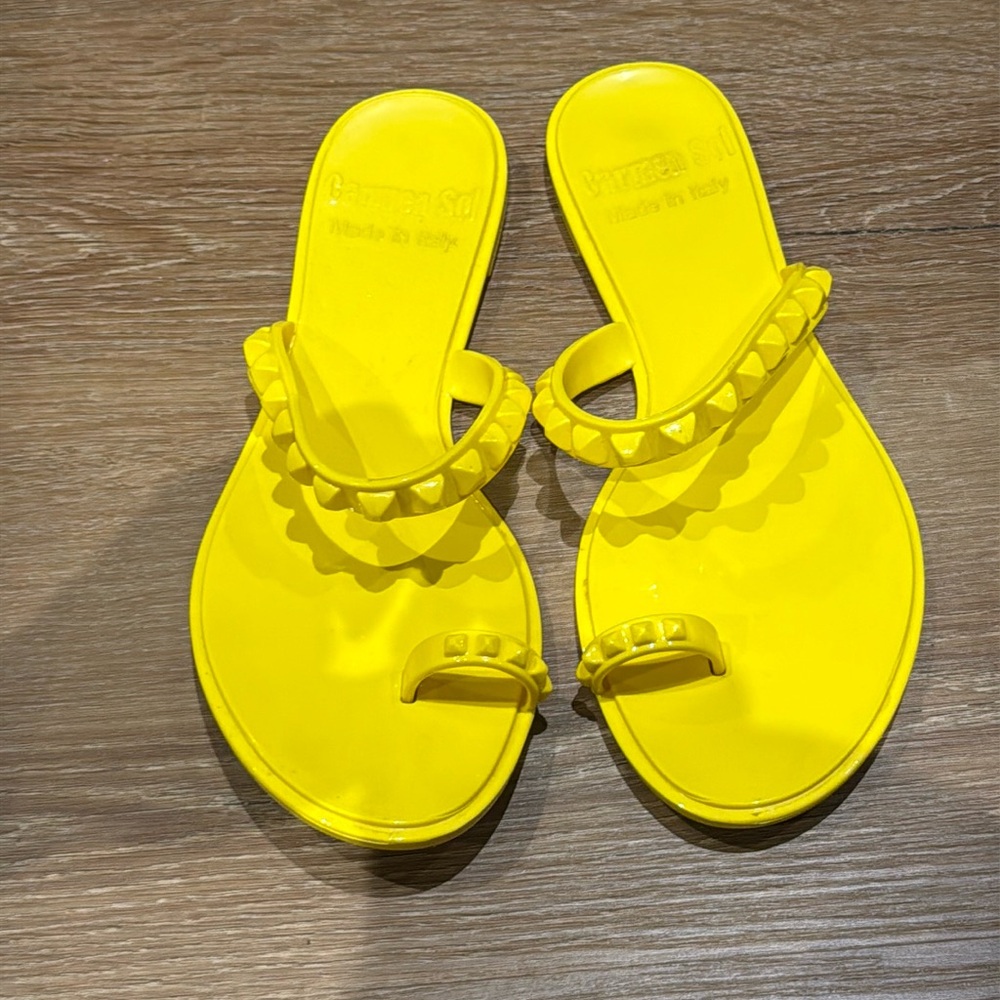 Pre-owned sandals - Picture 1 of 4